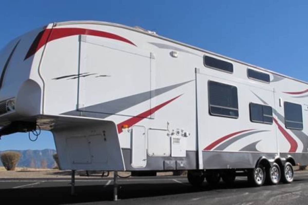 2008 Keystone FUZION FZ373, 8