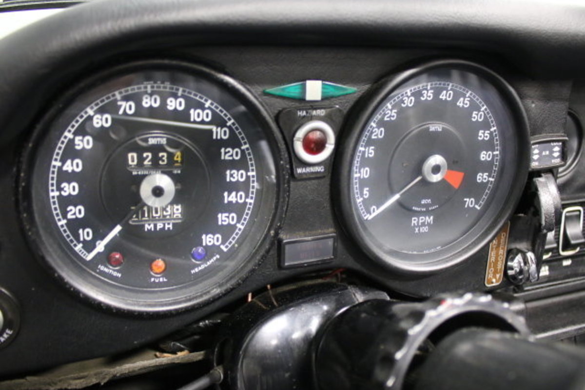 1974 Jaguar XKE, 29