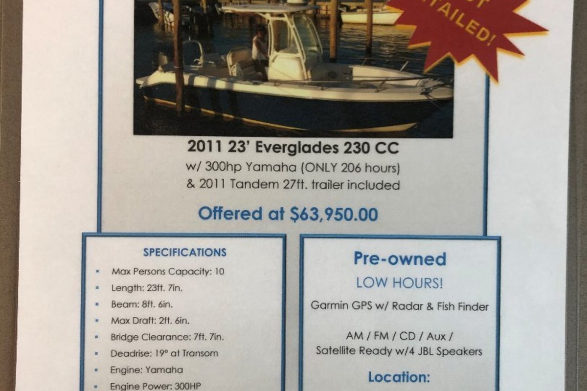 2011 Everglades Boats 230CC Center Console, 1