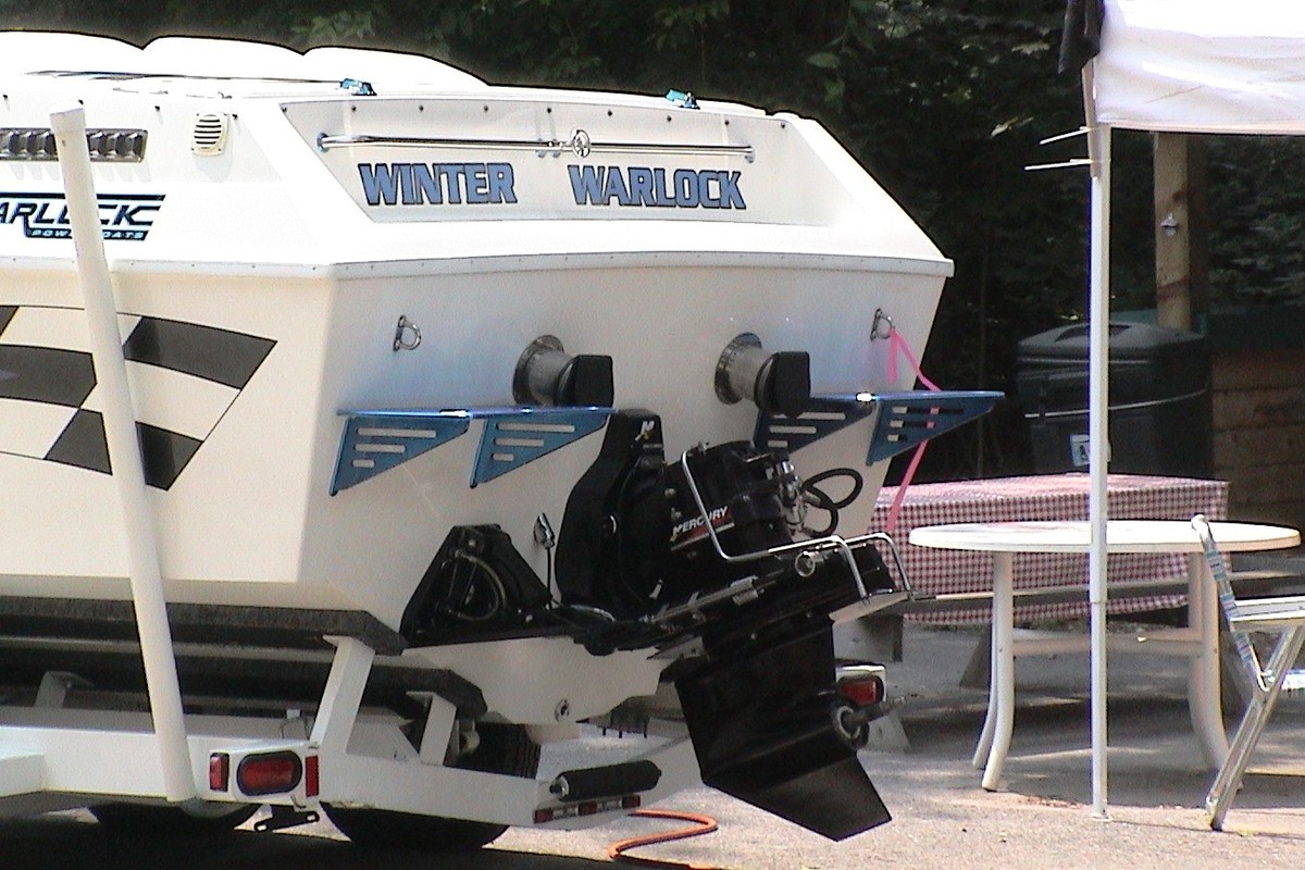 2001 Ultimate Warlock 27' World Class Race Boat, 5