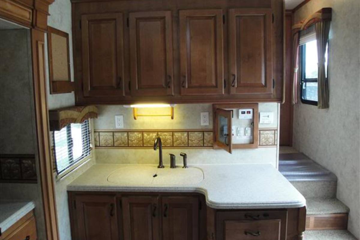 2009 Jayco 35 RLTS, 4
