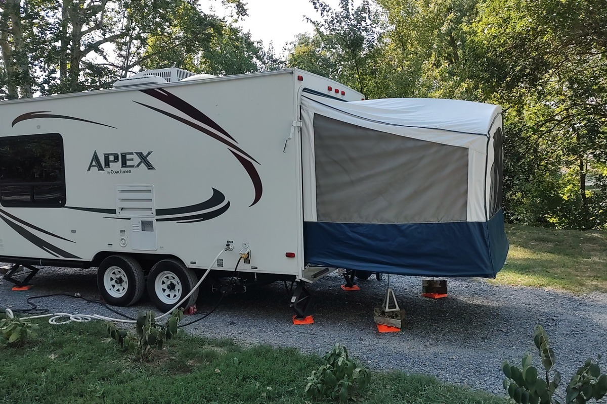 2012 Coachman Apex 16RBX, 0