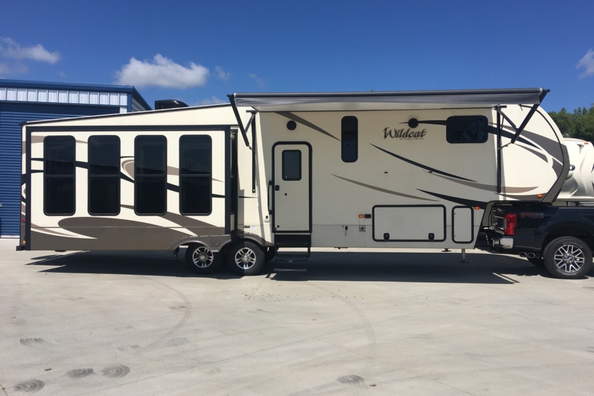 2016 Forrest river Wildcat 327RE LOADED, 9