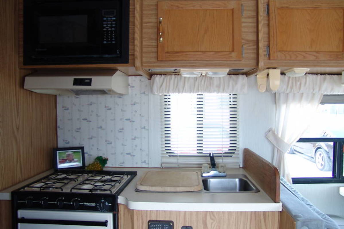 1993 OUTDOOR INN, 6