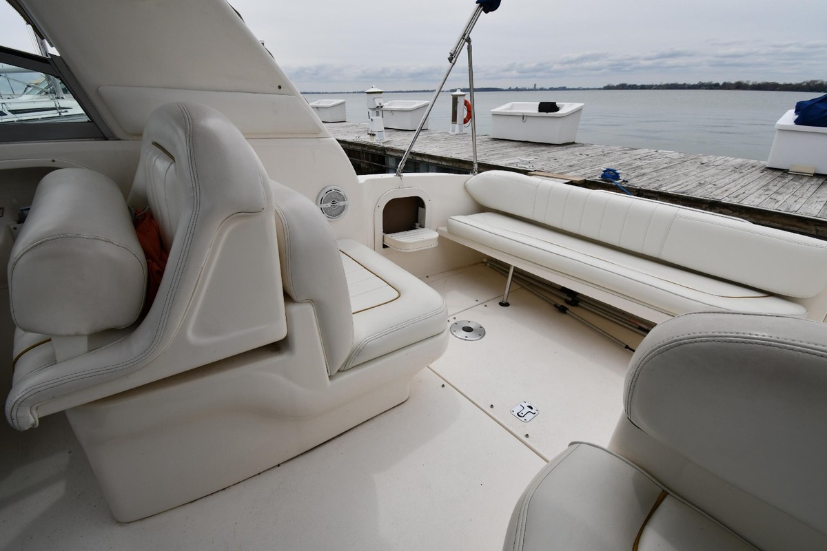 2001 Sea Ray 290 Sundancer, 9
