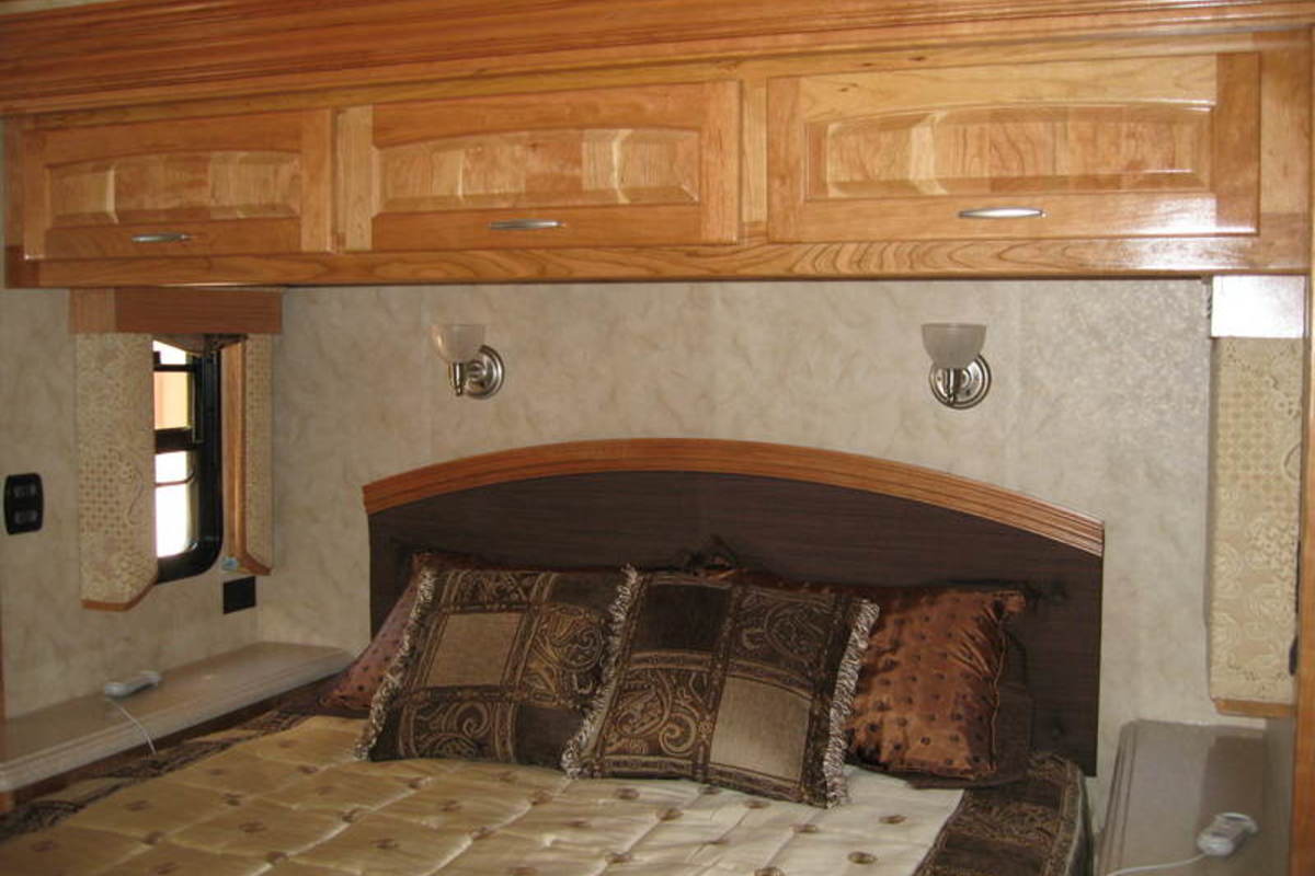 2008 Monaco Camelot 40PDQ, 4