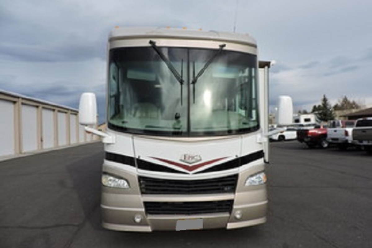 2006 Coachmen Epic 3480 DS, 5