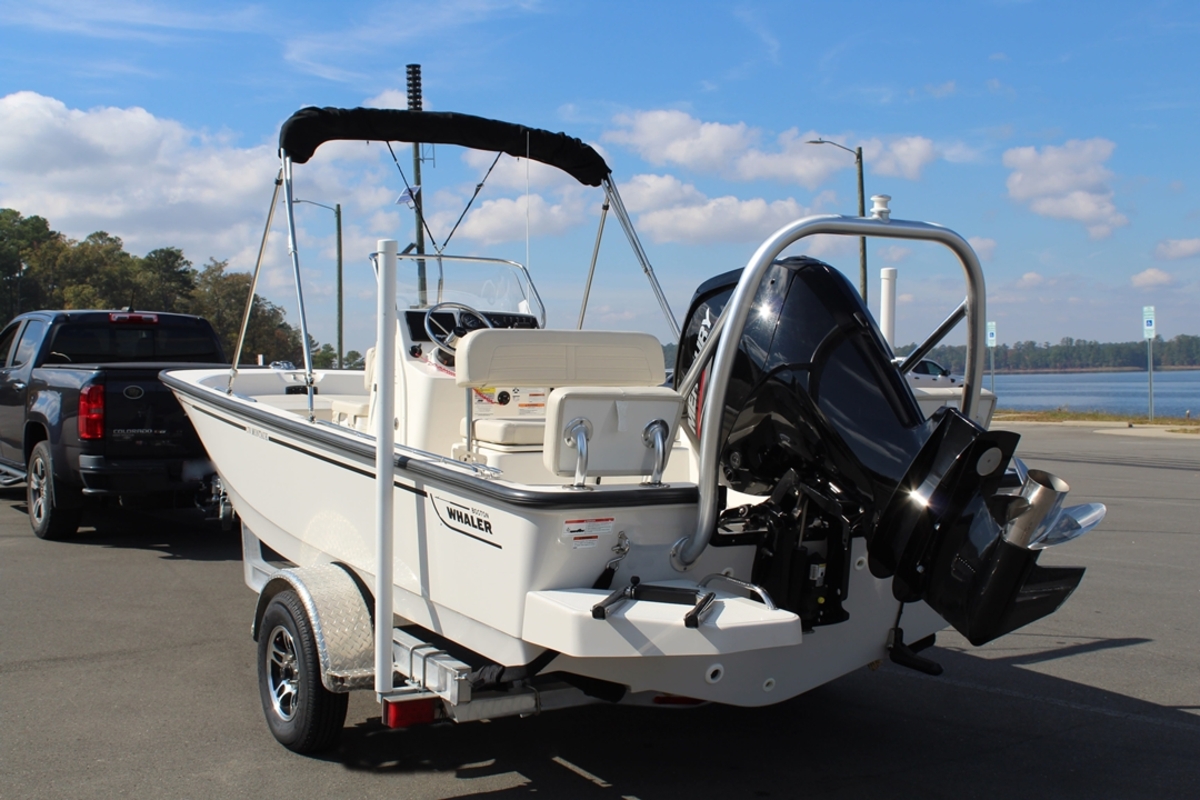 2020 Boston Whaler 170 Montauk in Newington, NH
