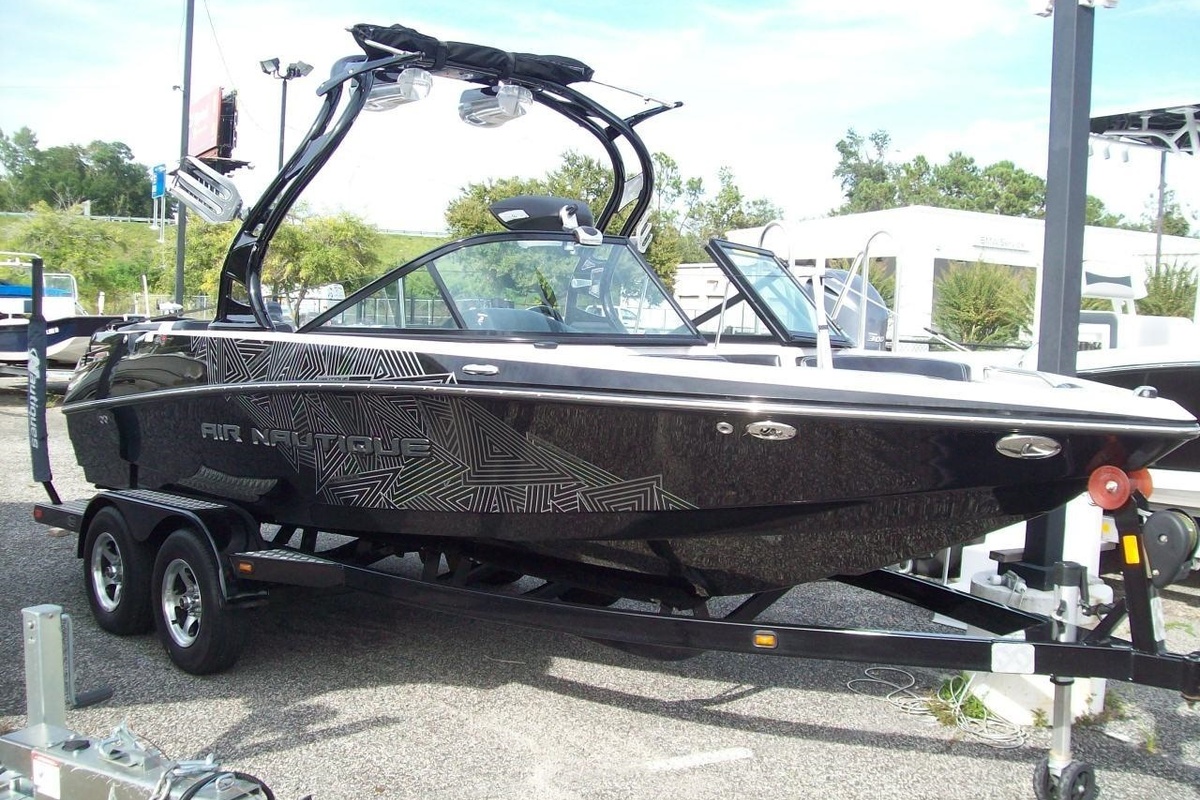 2011 Correct Craft Sport Nautique 200, 2
