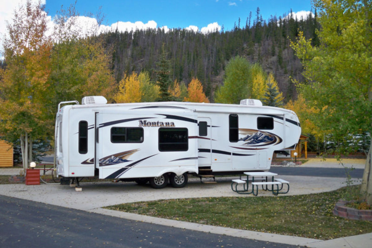2010 Montana by Keystone 3455SA Hickory Addition, 0