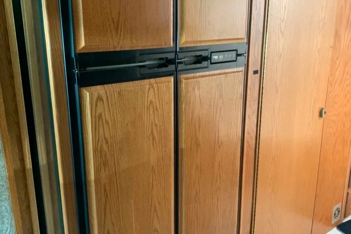 2000 Tiffin Allegro Bus, 3