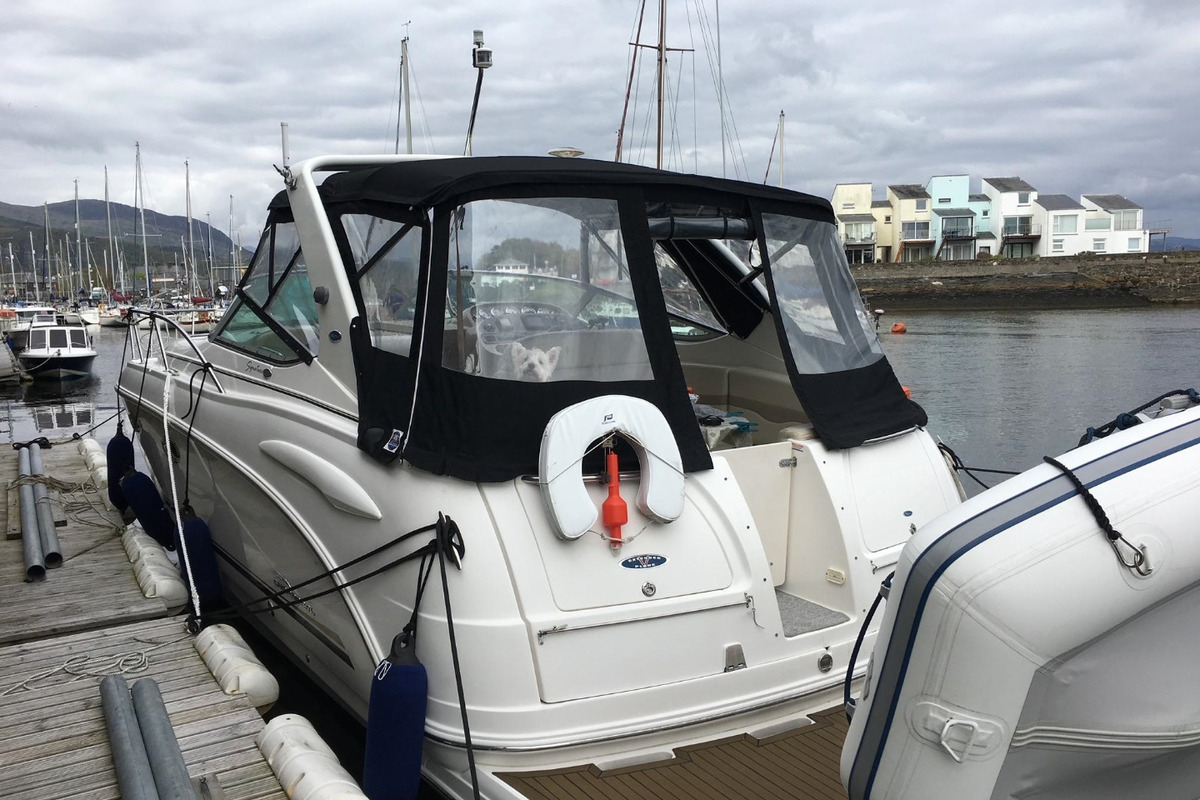 2003 Chaparral 320 Signature, 2