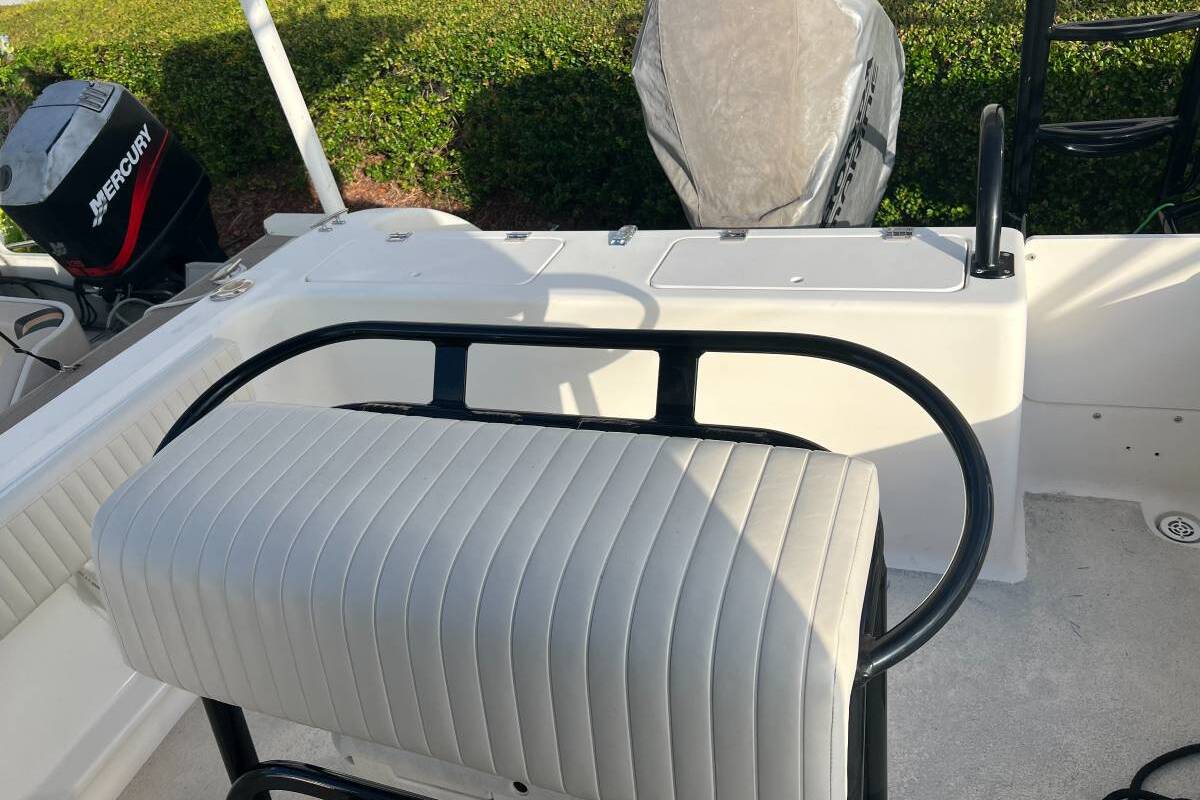 2019 Sea Fox Legacy 21 CC, 12