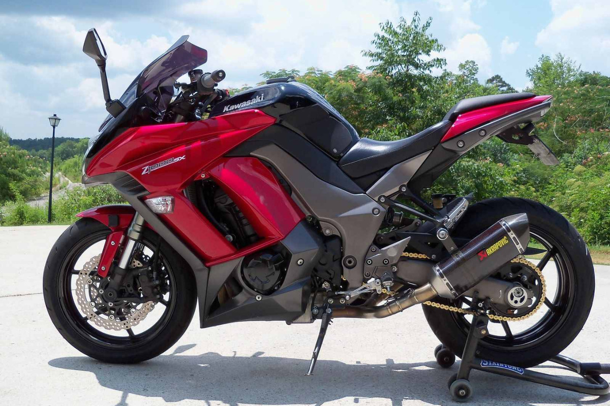 2011 Kawasaki Ninja, 1