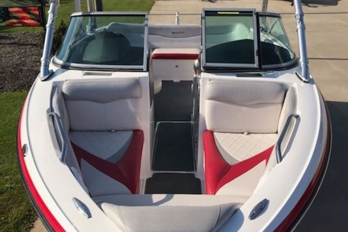 2010 MasterCraft 55804, 2