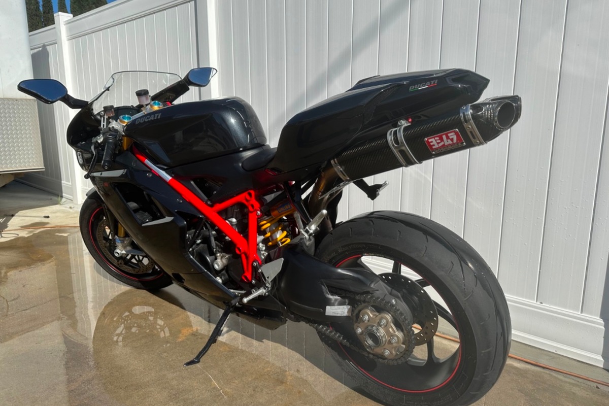 2010 Ducati 1198S, 5
