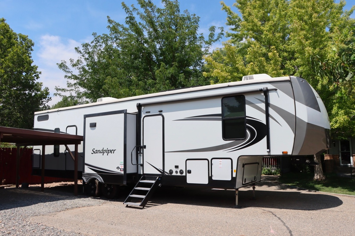 2022 Forest River Sandpiper 3440BH, 4