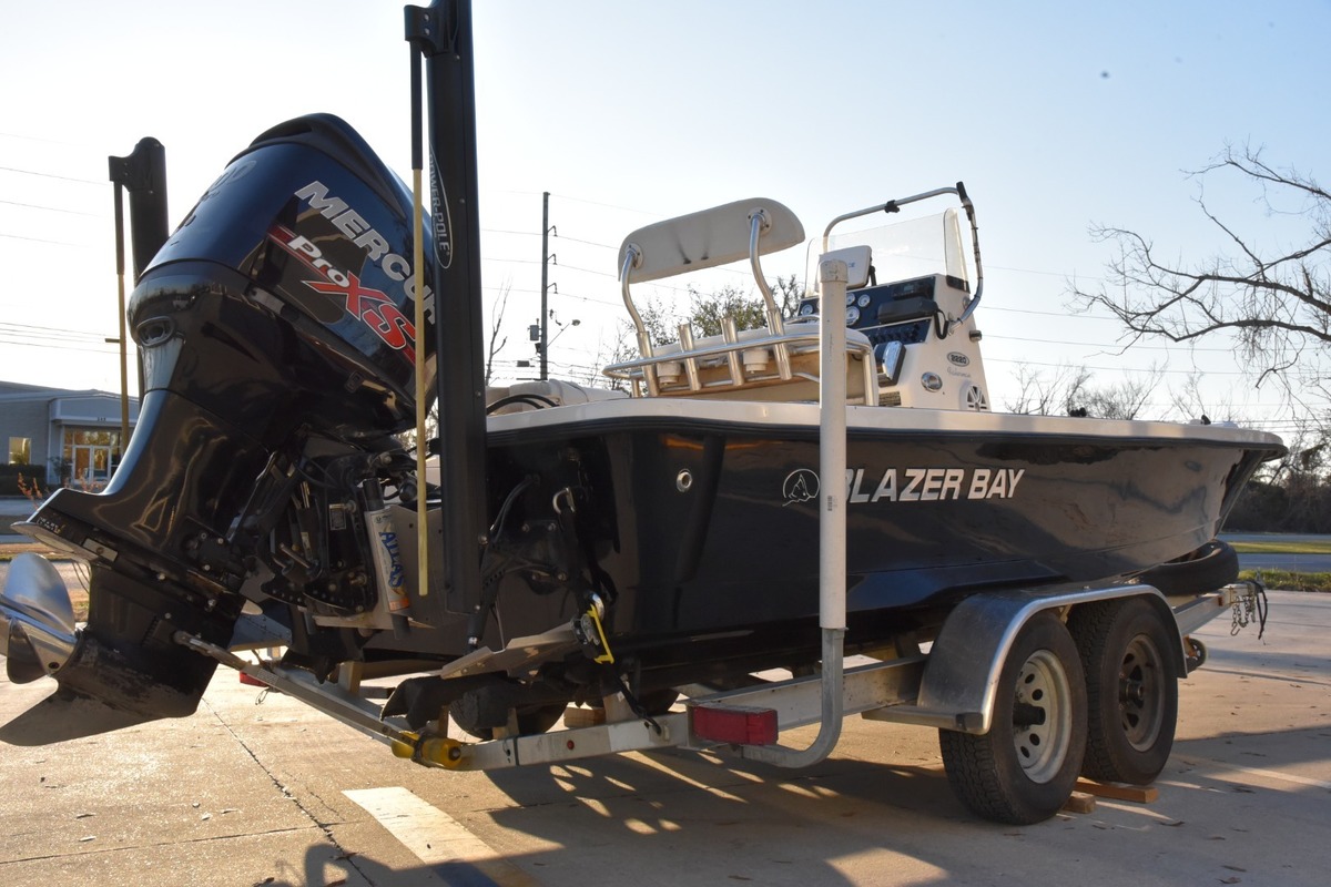 2013 Blazer Bay 2220 Fisherman, 11