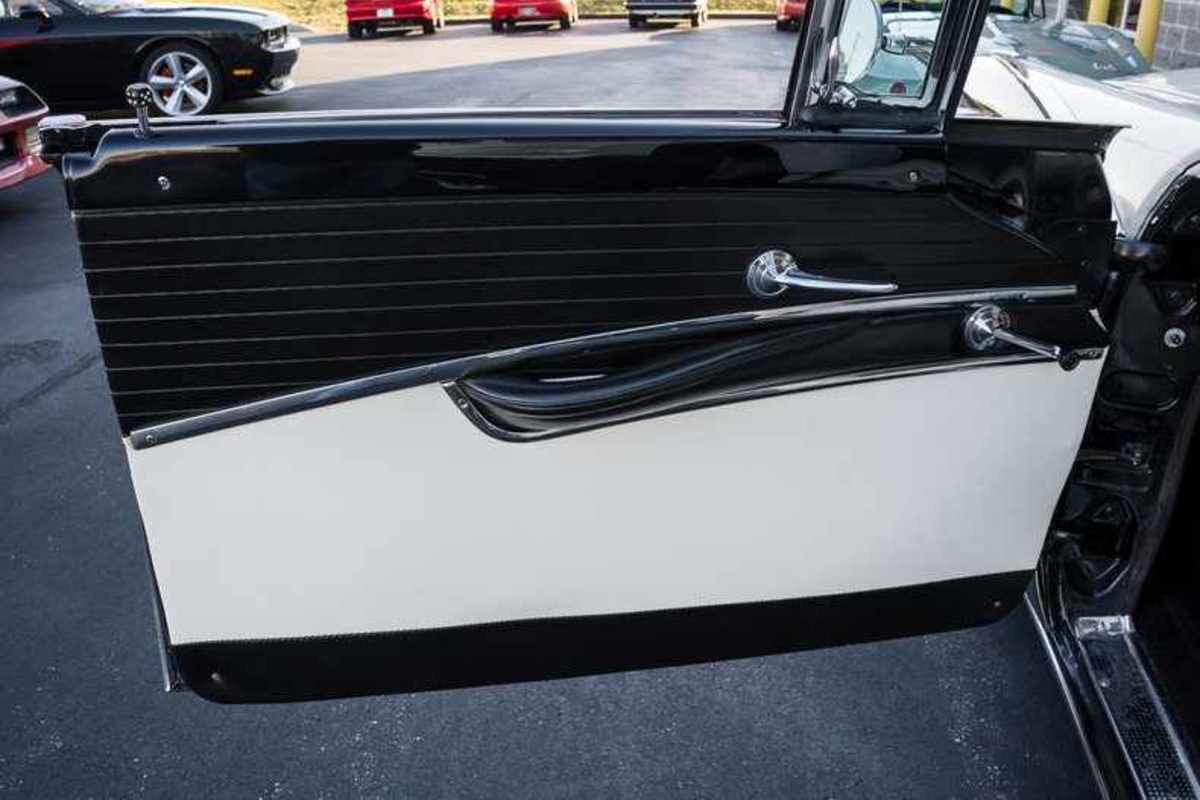 1955 Ford Crown Victoria, 12