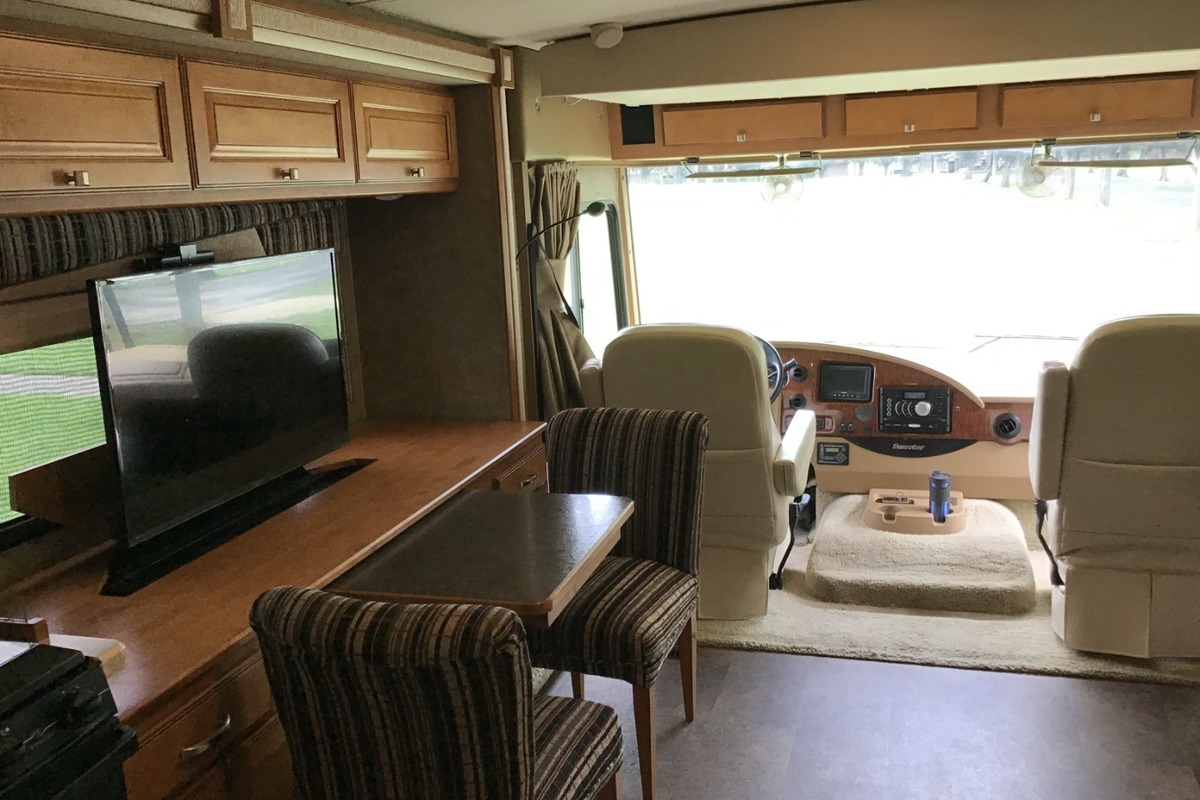 2014 WINNEBAGO ITASCA SUNSTAR 30T, 7
