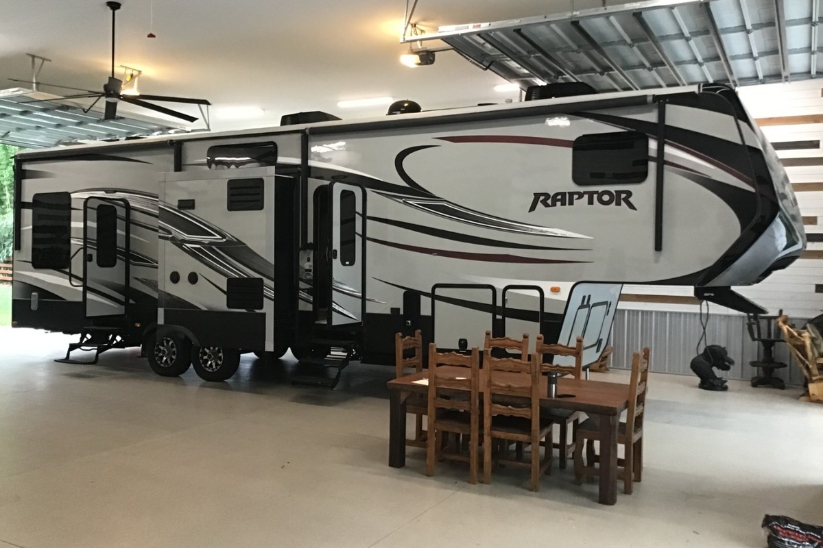 2014 KEYSTONE RAPTOR KING SUITE 332, 0