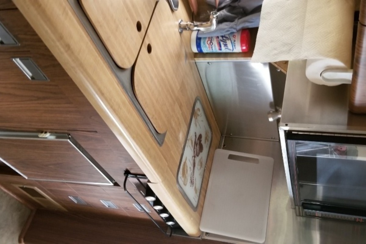 1984 Blue Bird Wanderlodge, 3