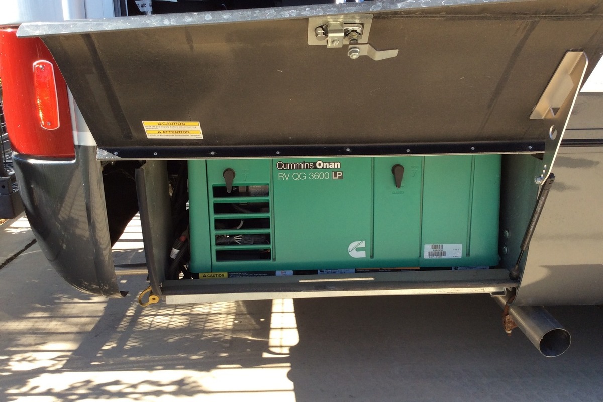 2017 Triplee Leisure Van Wonder Murphy Bed in Latrobe, CA