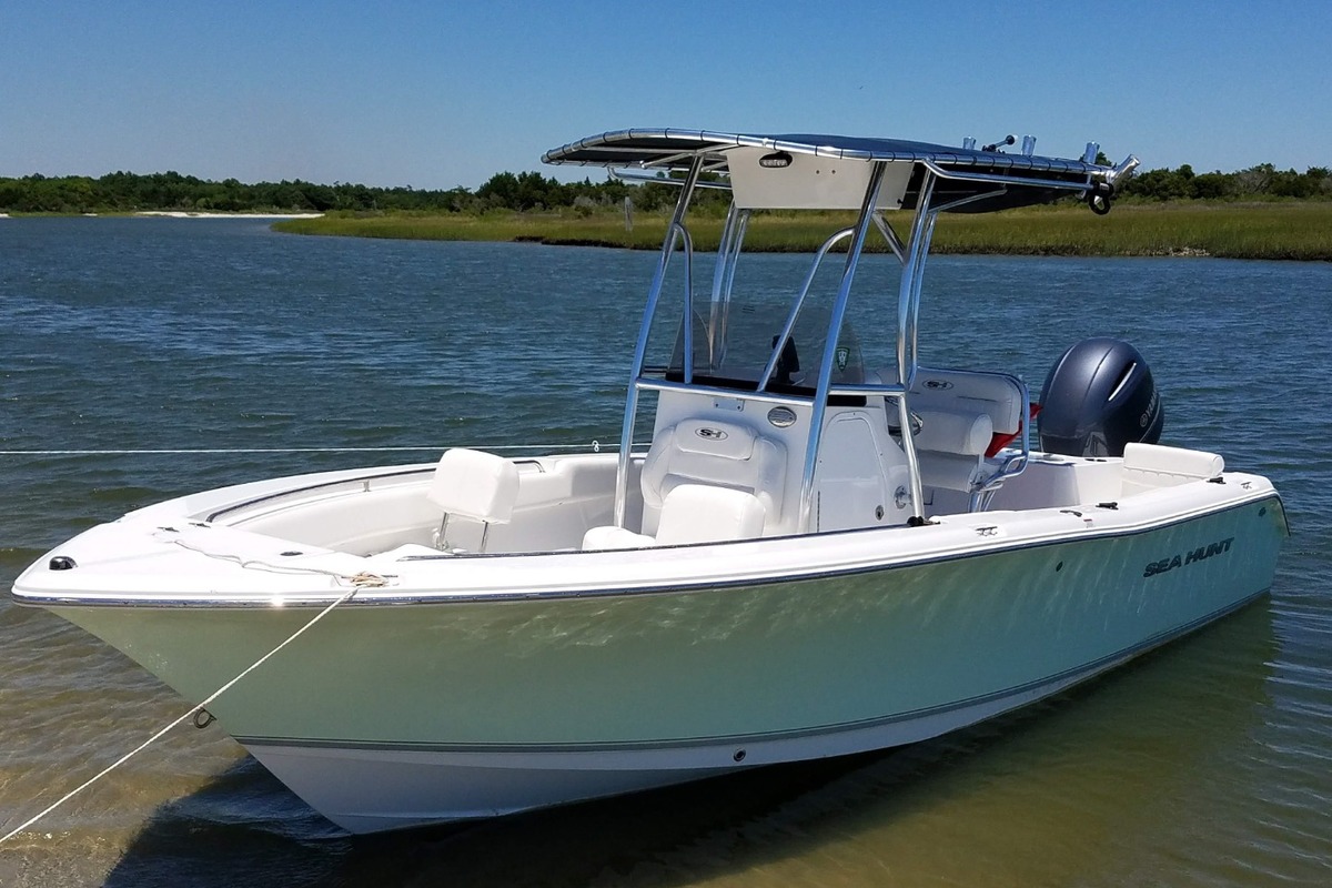 2016 Sea Hunt Triton 210, 2