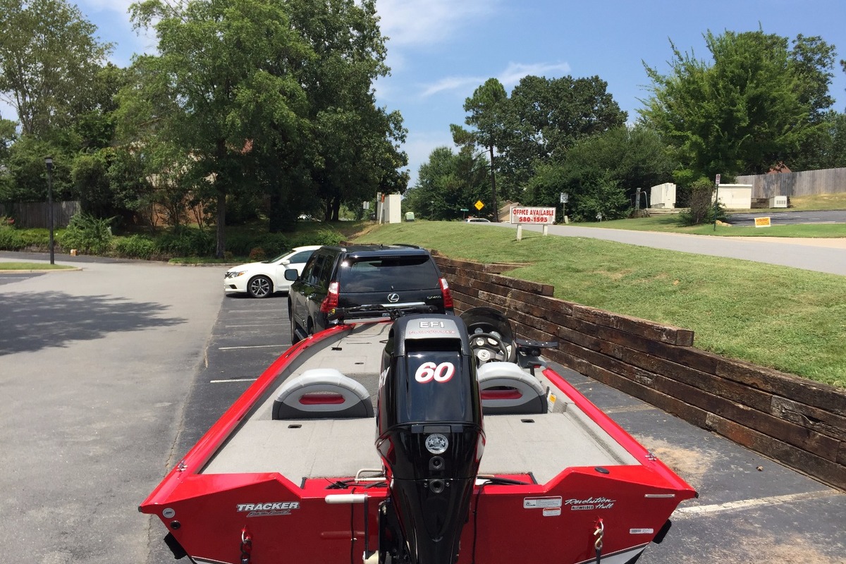 2012 Bass Tracker 175 TXW, 2