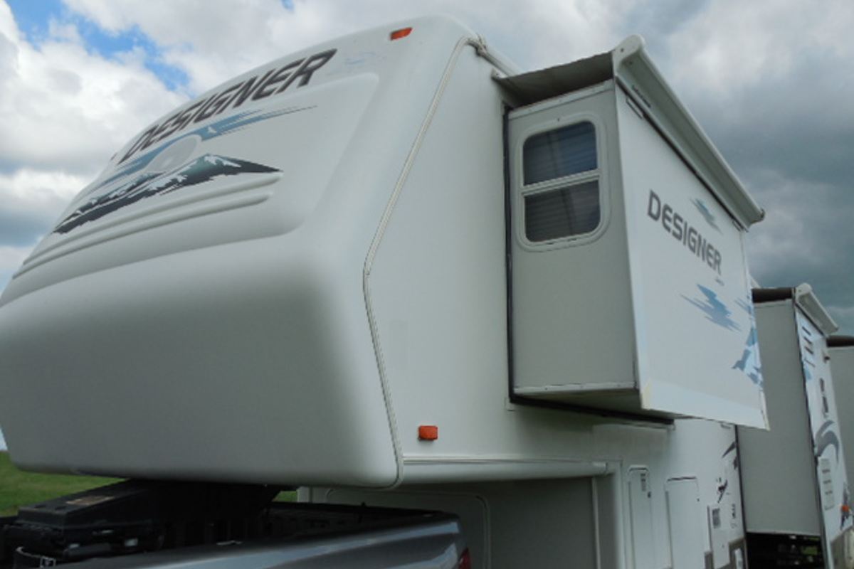 2006 Jayco 34RLQS, 3