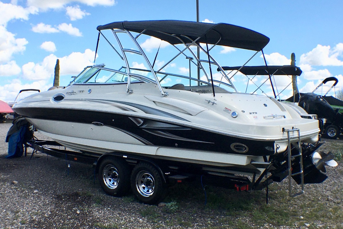 2004 Sea Ray 270 Sundeck, 3