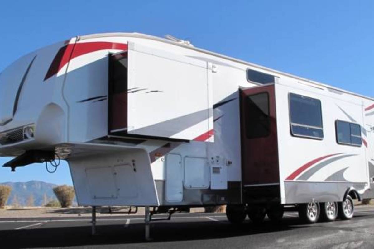 2008 Keystone FUZION FZ373, 9