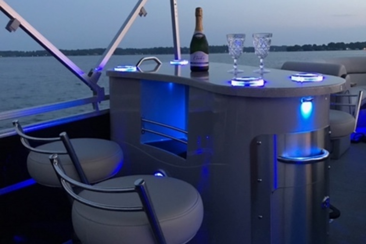2016 SOUTH BAY PONTOON 524E, 2