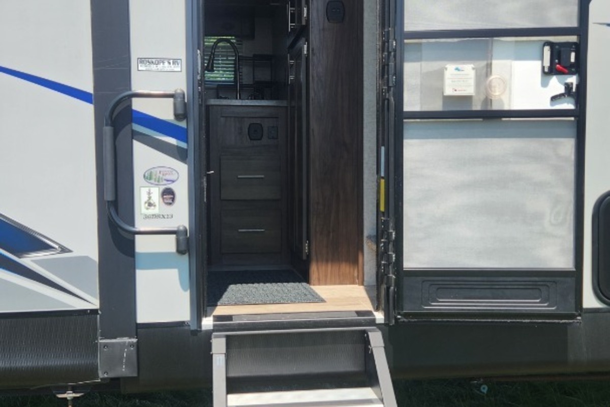 2018 Forest River XLR Boost Toy Hauler, 5