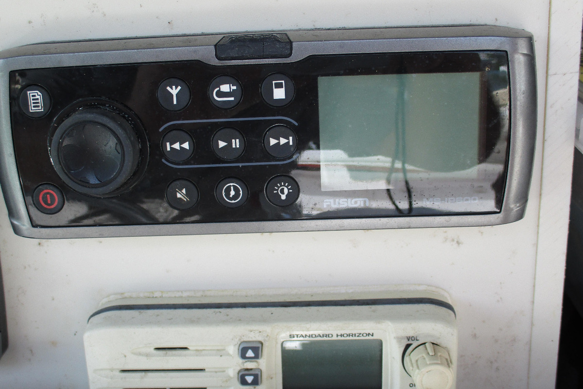 2002 Donzi ZF23, 24