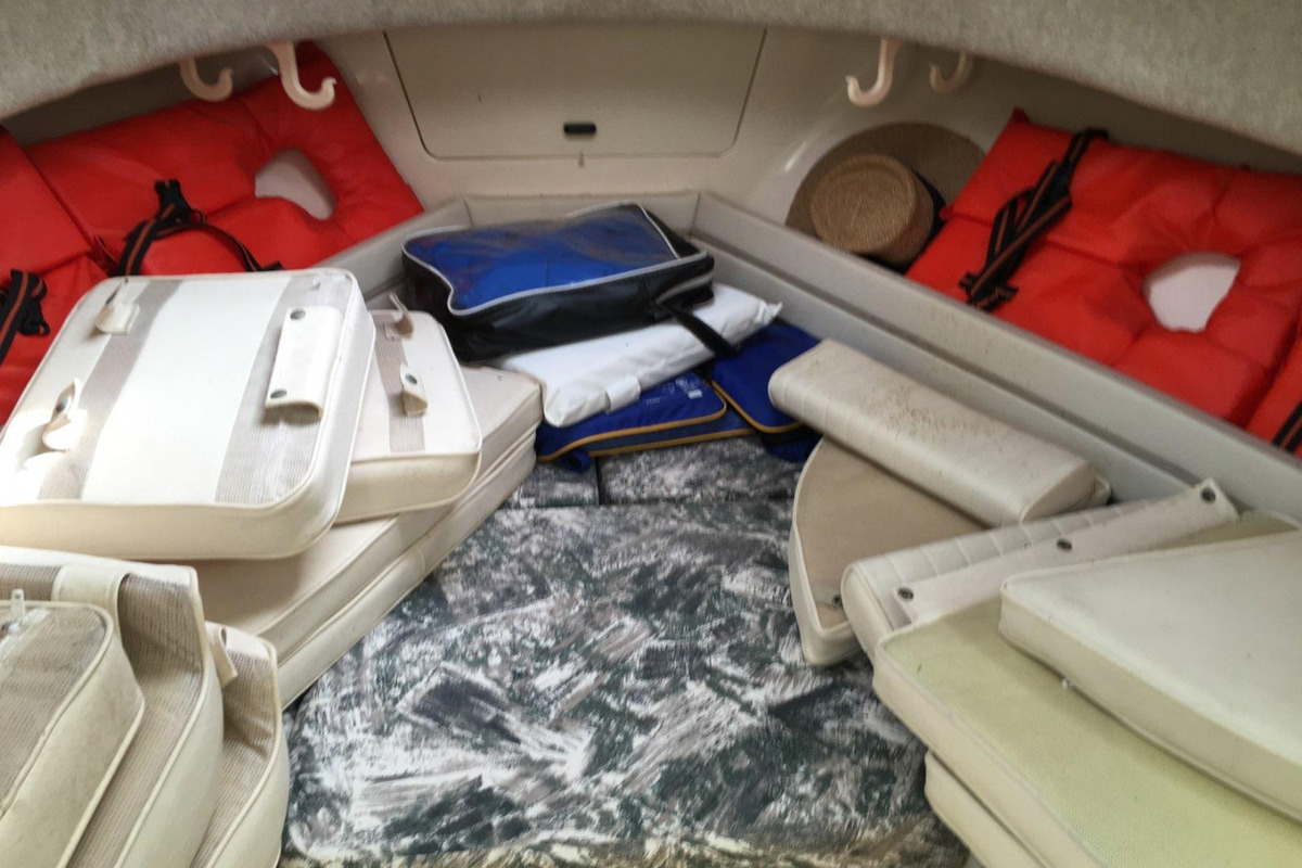 1999 Grady White 226 Seafarer, 5