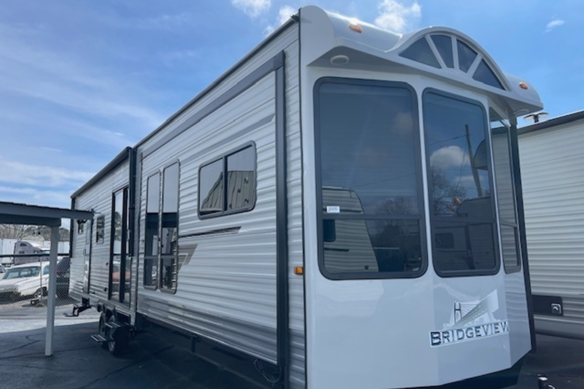 2023 HL ENTERPRISE BRIDGEVIEW  39BVIK2B, 1
