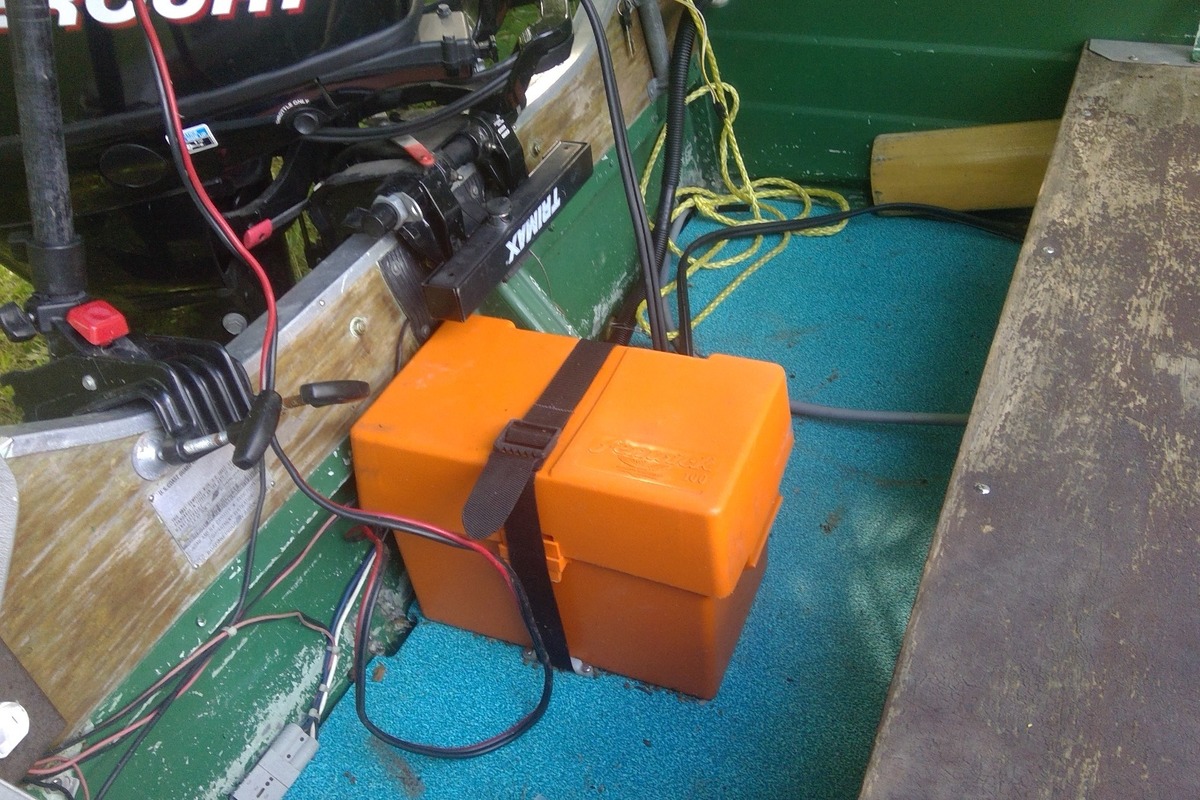 1980 Starcraft Marine v-bottom, 8