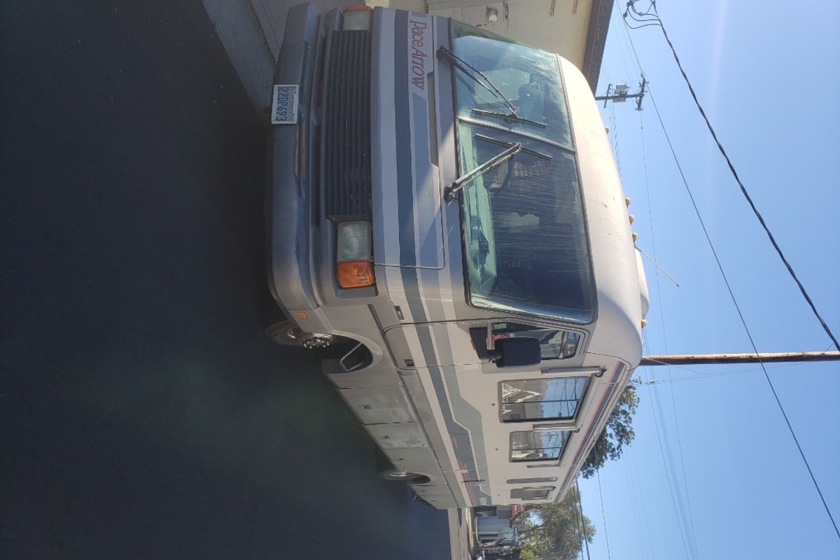 1992 Fleetwood Pace Arrow, 0