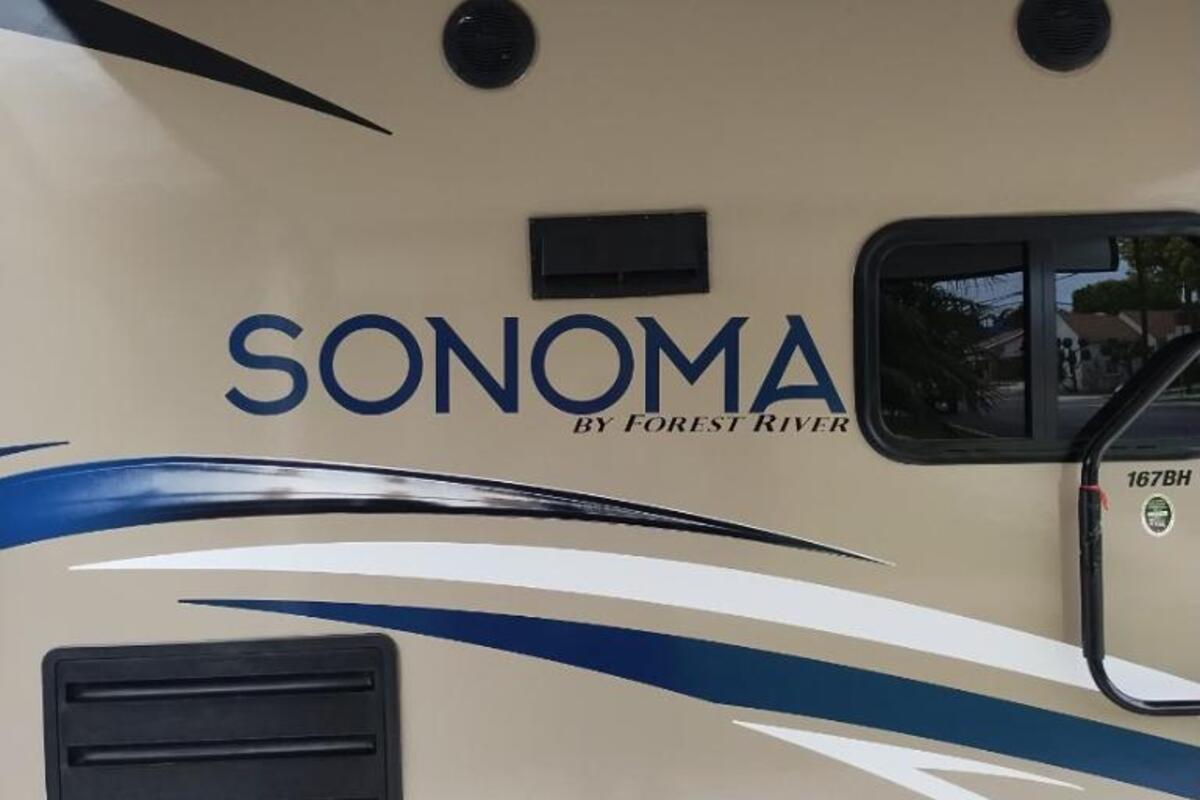 2019 Forest River sonoma Artic Edition, 1