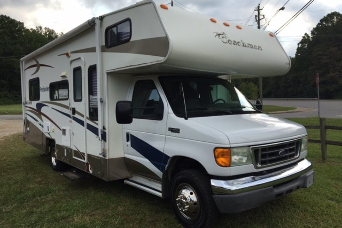 2004 Coachmen Freelander 2490SO, 0
