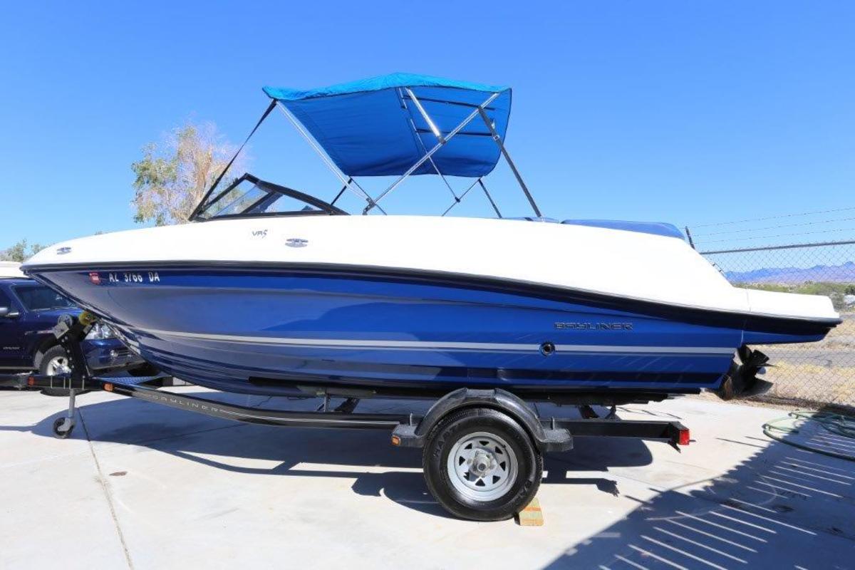 2016 Bayliner VR5, 22