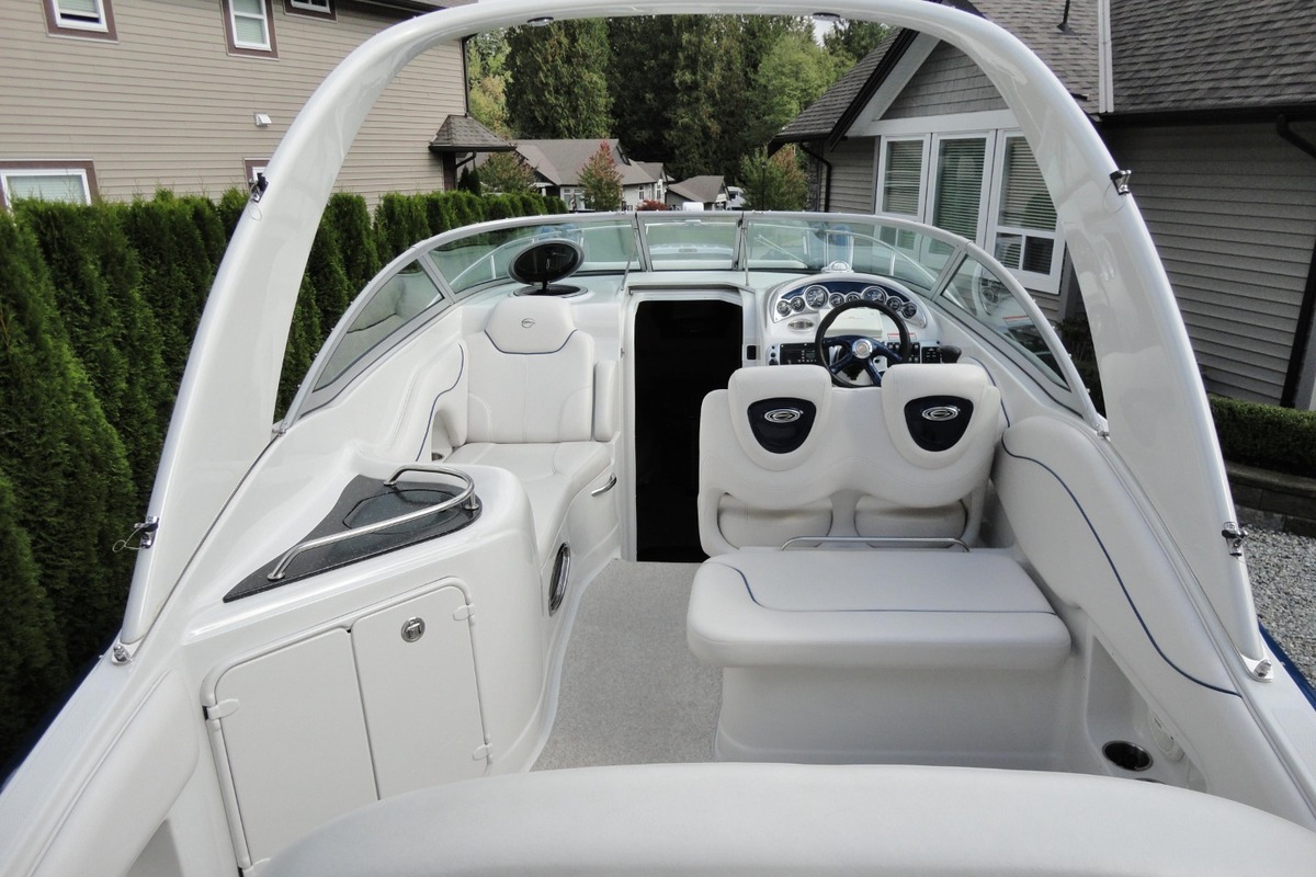 2004 Crownline 270 CR, 2