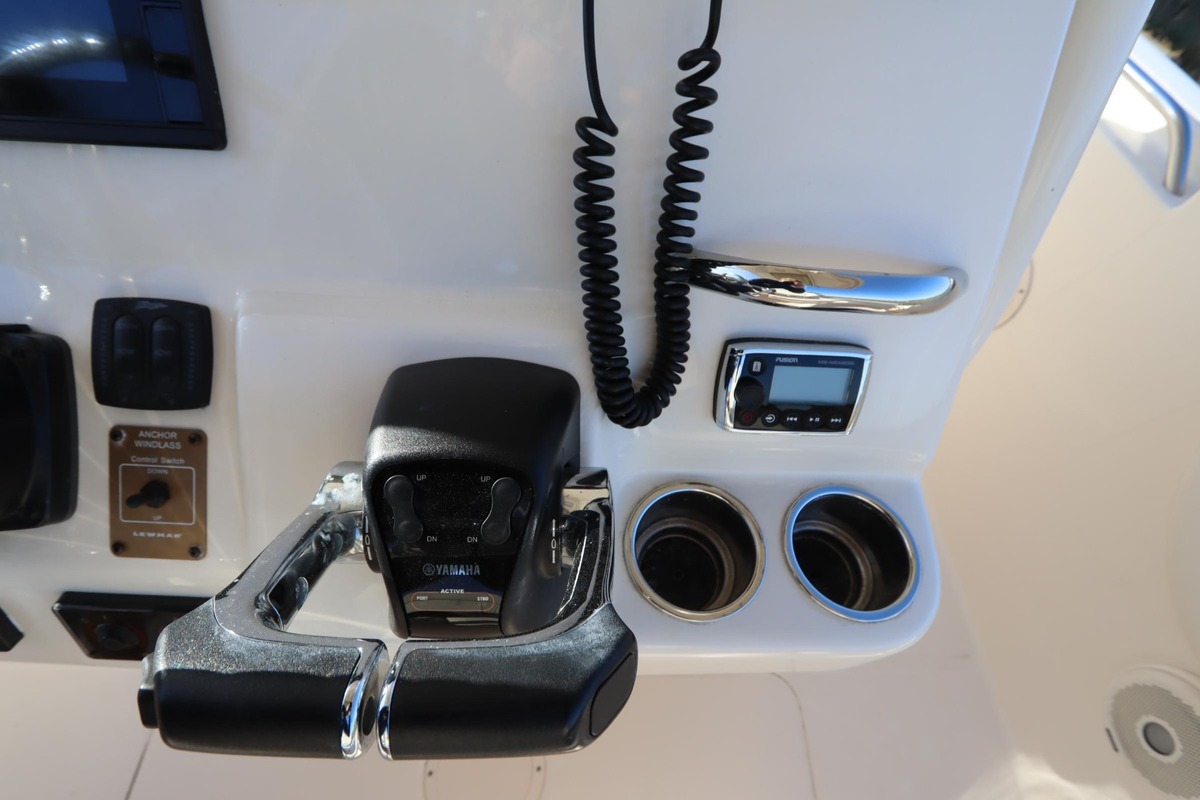 2016 Grady-White Fisherman 257, 16