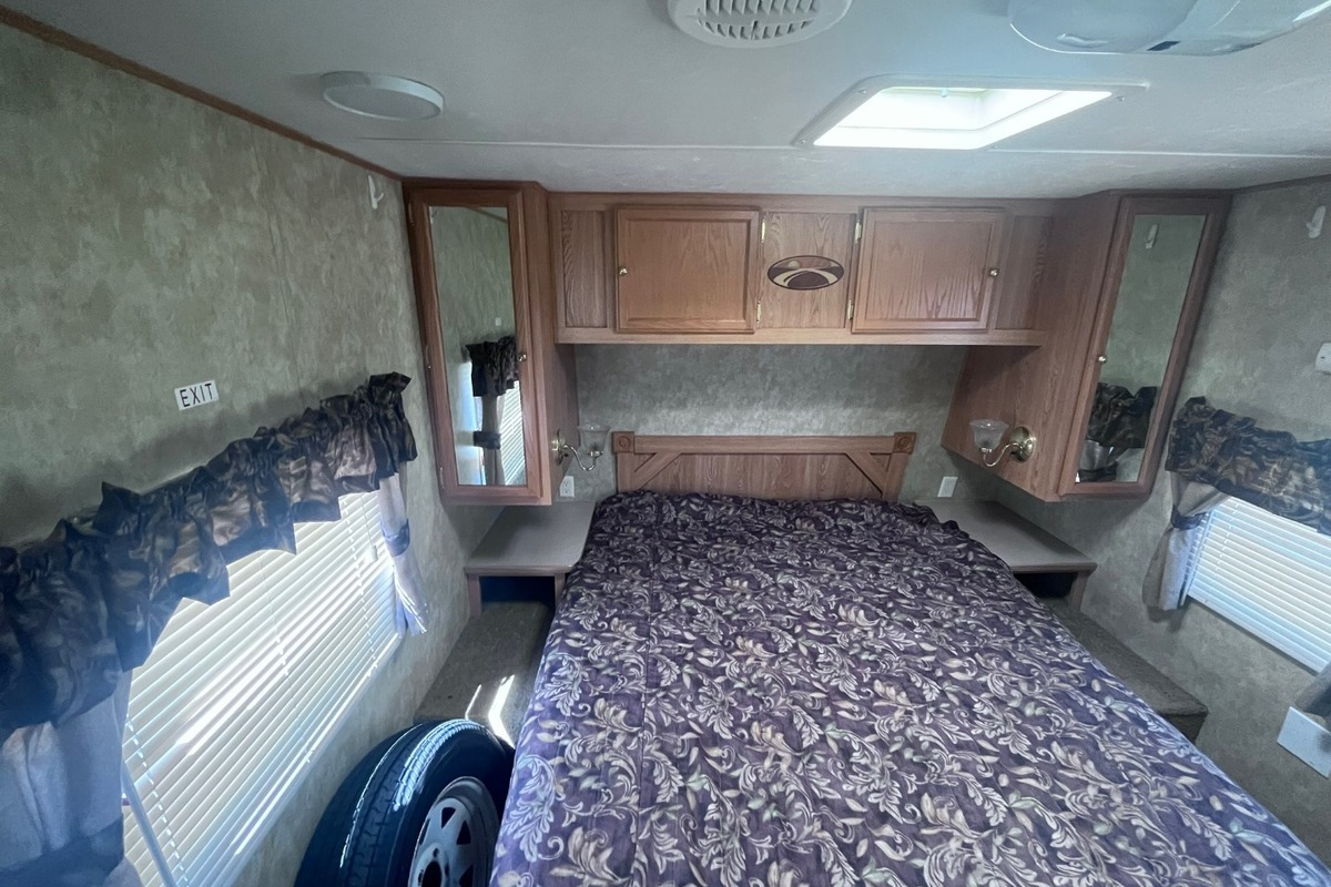 2006 Crossroads Zinger, 9