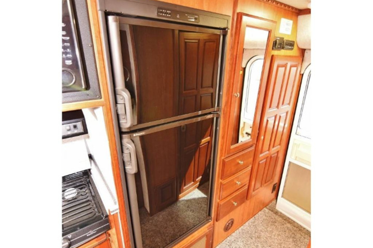 2004 Chinook DESTINY, 17