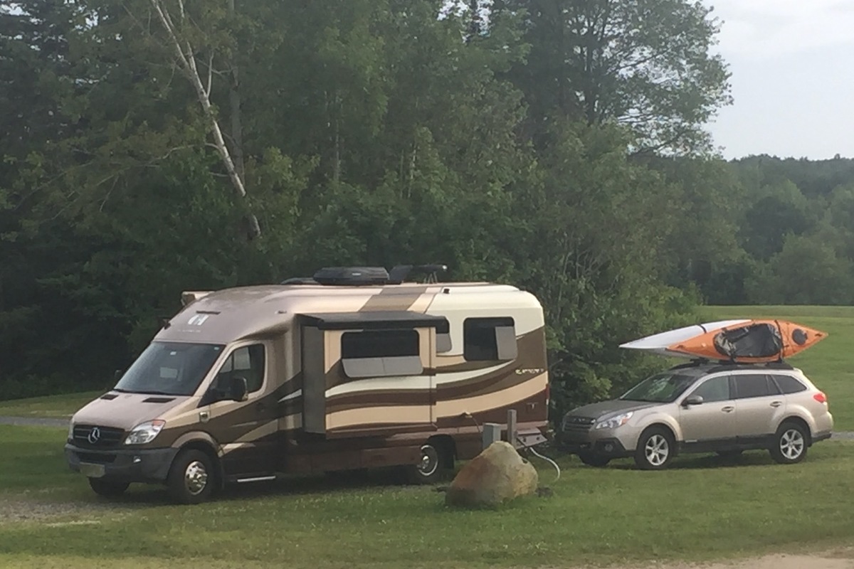 2013 Coach House Platinum II 241 XL Premium Package in Beaufort, SC