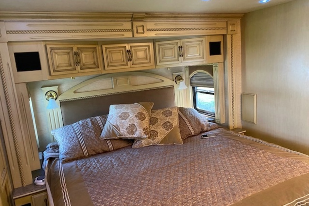 2007 Fleetwood American Eagle  40J, 3