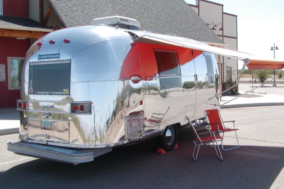 1968 Airstream Safari, 2