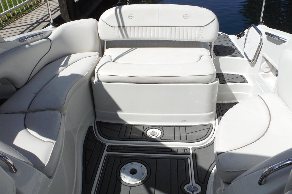 2006 Crownline 275 CCR, 24